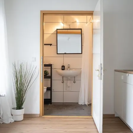 Modernes City-studio Universitaet * Koblenz (Rhineland-Palatinate)
