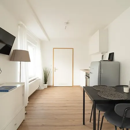 Modernes City-studio Universitaet Daire