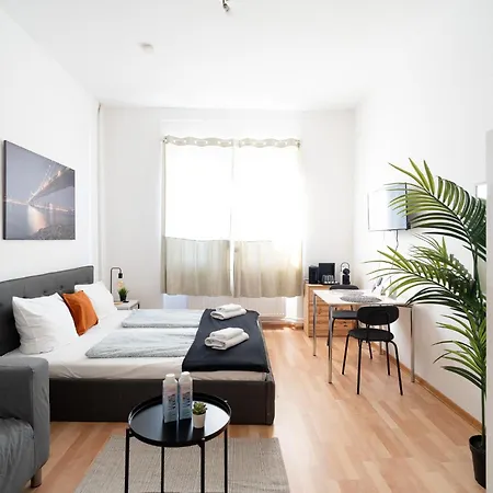 Modernes City-studio Universitaet Daire