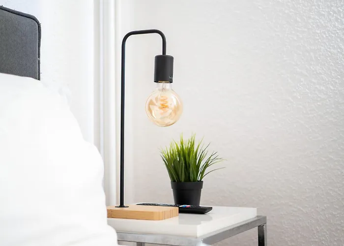 Modernes City-studio Universitaet * كوبلنس